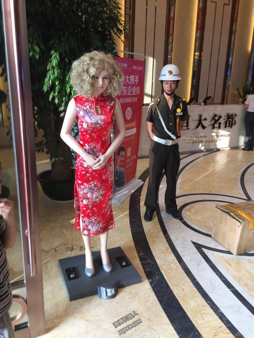 機器人取代普通工人？全是屁話